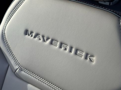 New 2025 Ford Maverick Lariat w/ 4K Tow Package image 15