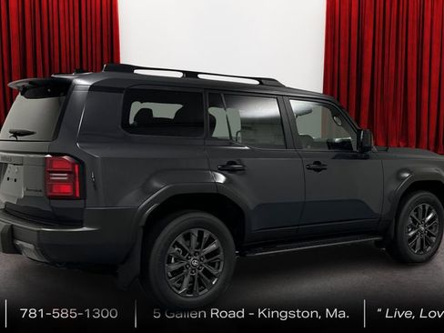 Used 2025 Toyota Land Cruiser w/ Premium Package image 5