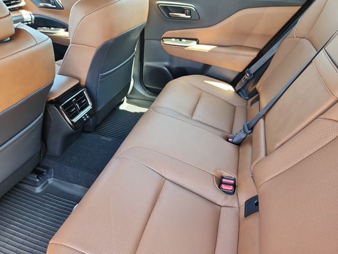 Used 2026 Toyota Crown Signia AWD/4WD image 13