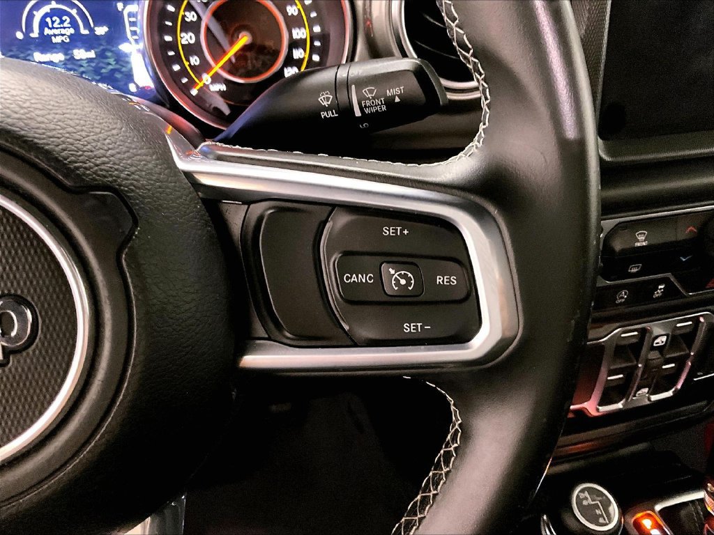 Used 2019 Jeep Wrangler Unlimited Sahara AWD/4WD image 12