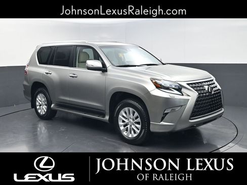 Used 2023 Lexus GX 460 Premium w/ Premium Plus Package AWD/4WD image 3