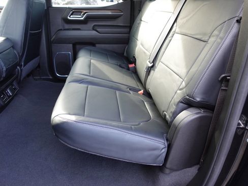 Used 2024 Chevrolet Silverado 1500 LT AWD/4WD image 24