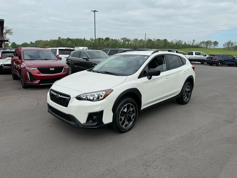 Used 2019 Subaru Crosstrek 2.0i w/ Eyesight System image 2