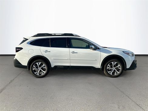Used 2021 Subaru Outback Touring w/ Popular Package #2 image 8
