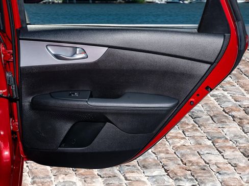 Used 2023 Kia Forte LXS image 13