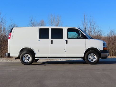 Used 2024 Chevrolet Express 2500 w/ Driver Convenience Package image 2