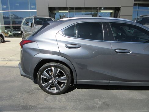Used 2024 Lexus UX 250h AWD w/ Premium Package image 10