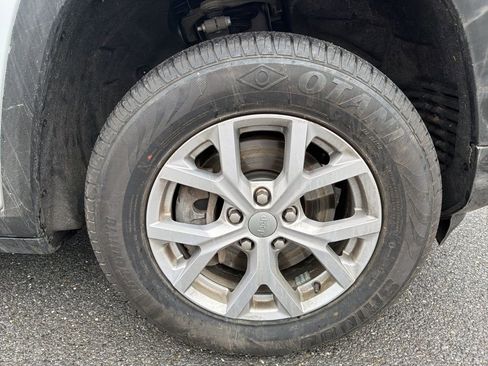 Used 2021 Jeep Grand Cherokee L Limited image 13