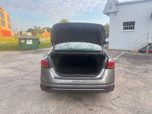 Used 2025 Nissan Altima 2.5 SV FWD image 32