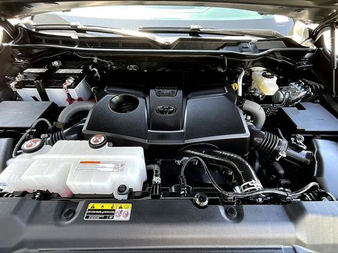 Used 2025 Toyota Tundra SR5 w/ TRD Off-Road Package image 10