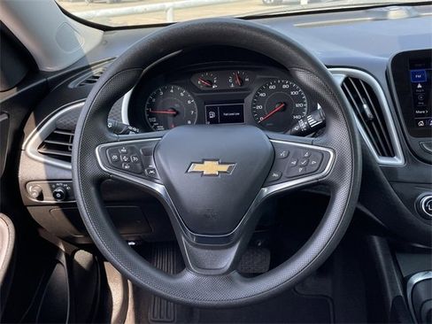 Used 2023 Chevrolet Malibu LT image 12
