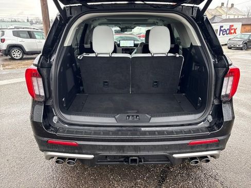 Used 2025 Ford Explorer Platinum w/ Ultimate Package image 24