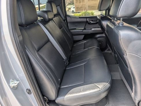 Used 2021 Toyota Tacoma Limited w/ Blackout Package (TMS) AWD/4WD image 5