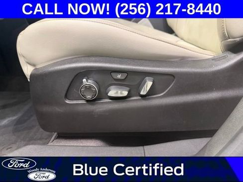Used 2019 Cadillac XT4 Premium Luxury FWD image 19