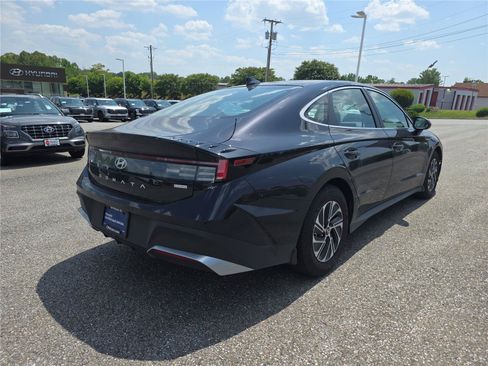Certified 2026 Hyundai Sonata Blue FWD image 5