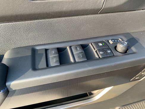 New 2026 Toyota Tundra Platinum AWD/4WD image 12