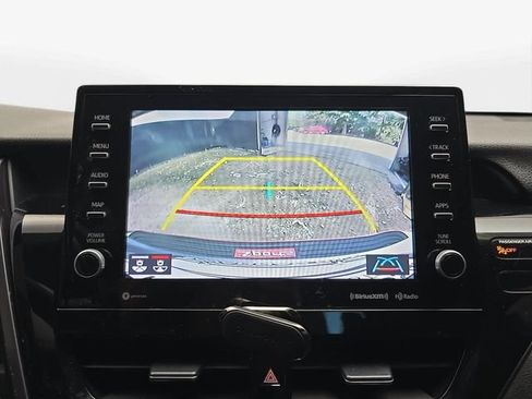 Used 2022 Toyota Camry XSE FWD image 23