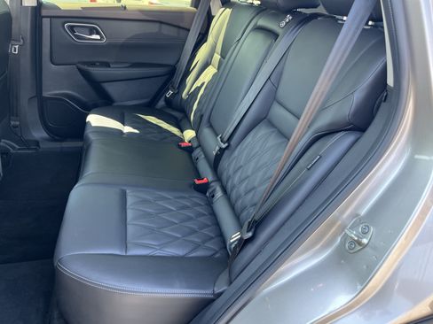 Used 2023 Nissan Rogue Platinum w/ Platinum Premium Package AWD/4WD image 13