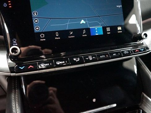 Used 2024 Jeep Wagoneer Series II w/ Flexible Seating Group image 42