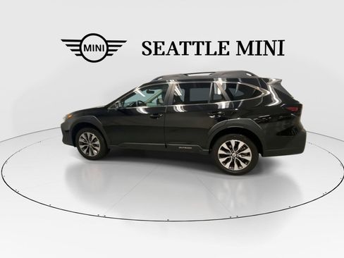 Used 2025 Subaru Outback Limited AWD/4WD image 7