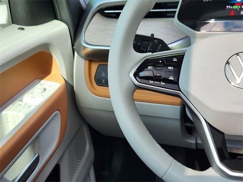 New 2025 Volkswagen ID. Buzz 1st Edition image 27