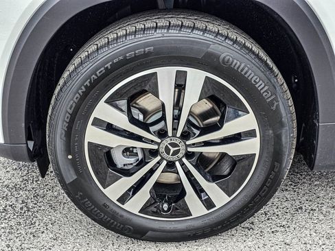 New 2026 Mercedes-Benz GLB 250 4MATIC image 9
