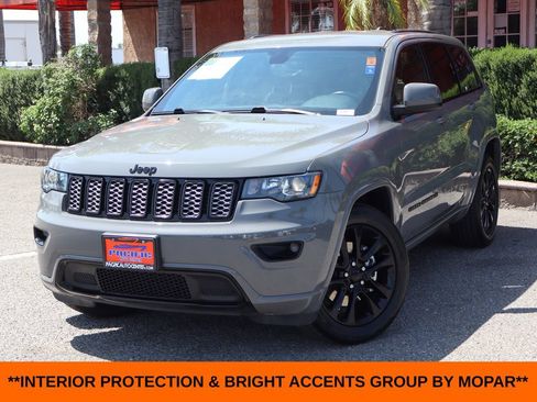 Used 2021 Jeep Grand Cherokee Laredo X RWD image 4