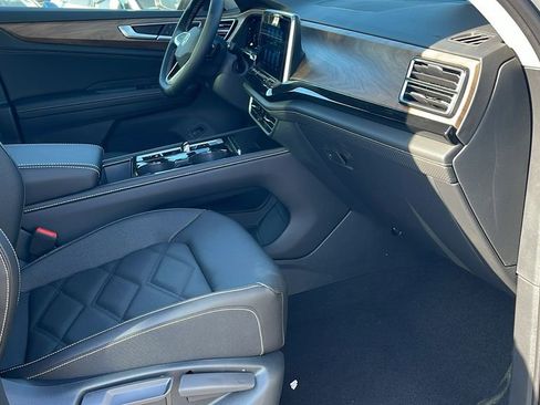 New 2026 Volkswagen Atlas SE image 34