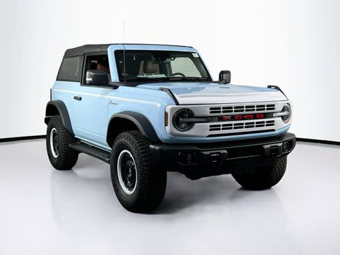 Used 2024 Ford Bronco Heritage Edition AWD/4WD image 3