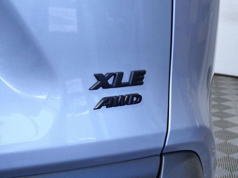 Used 2025 Toyota RAV4 XLE Premium image 10