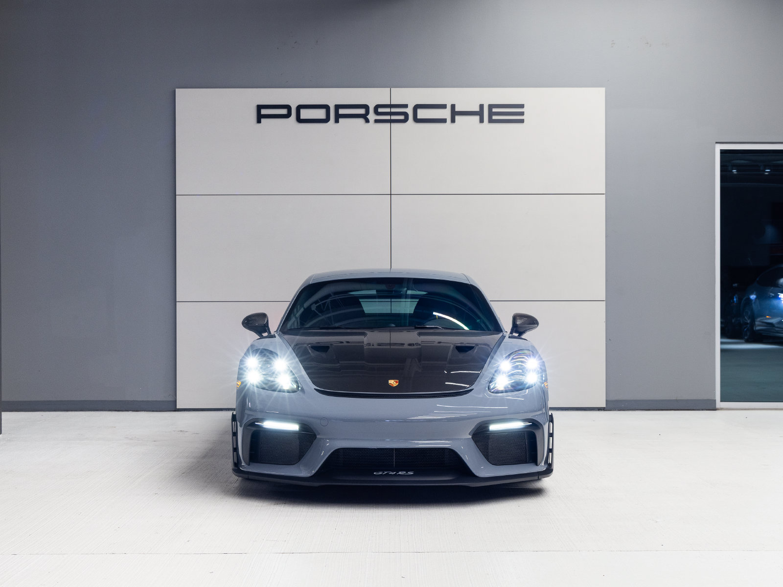 Used 2023 Porsche 718 Cayman GT4 RS w/ Weissach Package RWD image 10