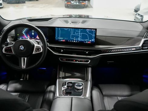 Used 2025 BMW X5 M60i image 17