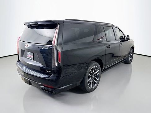 Used 2021 Cadillac Escalade ESV Sport w/ Driver Assist Tech Package AWD/4WD image 7