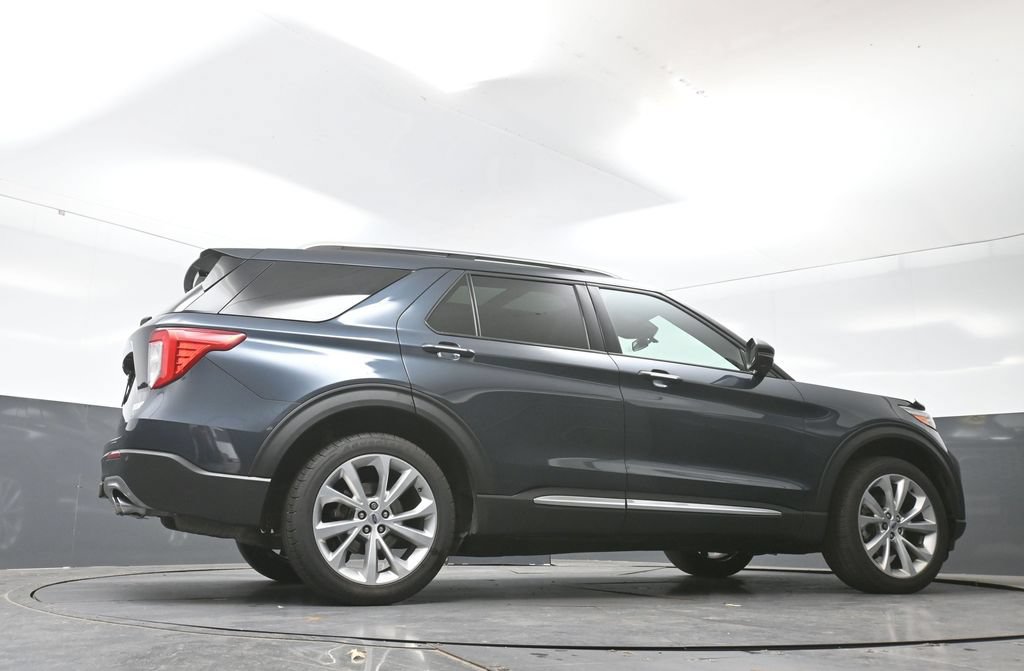 Used 2022 Ford Explorer Platinum w/ Equipment Group 601A AWD/4WD image 53