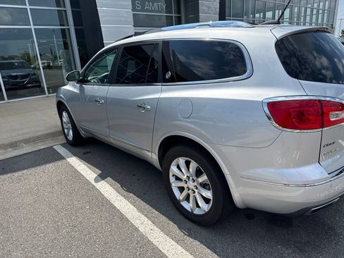 Used 2017 Buick Enclave Premium w/ Experience Buick Package FWD image 10