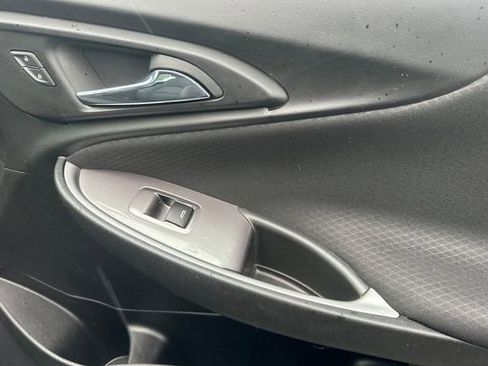 Used 2022 Chevrolet Malibu LS w/ Driver Confidence Package II image 18