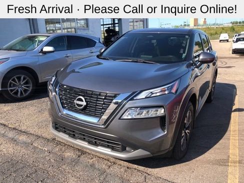 Used 2023 Nissan Rogue SV AWD/4WD image 2