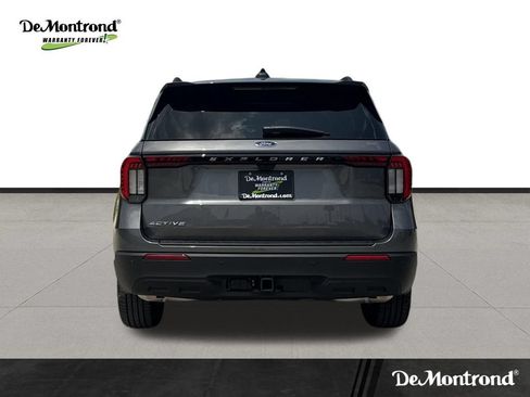 New 2026 Ford Explorer Active RWD image 6