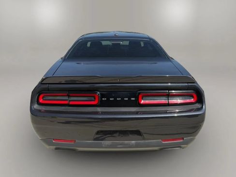 Used 2019 Dodge Challenger SXT RWD image 6