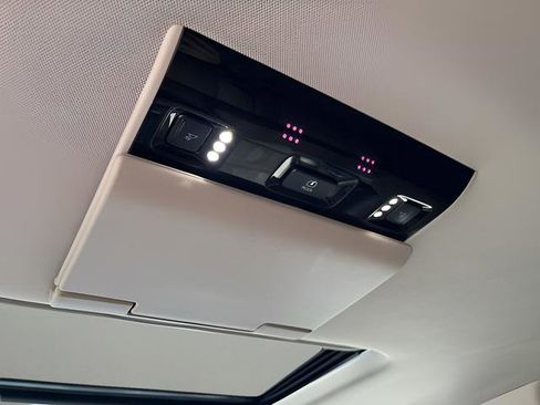 Used 2019 Chevrolet Tahoe LT image 33