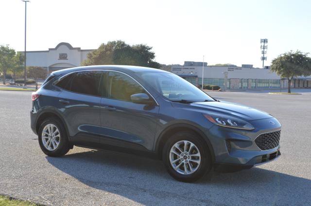 Used 2020 Ford Escape SE FWD image 2