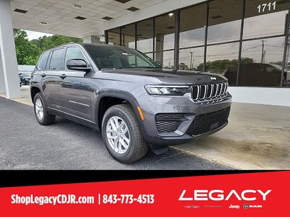 New 2025 Jeep Grand Cherokee Laredo X w/ Luxury Tech Group I