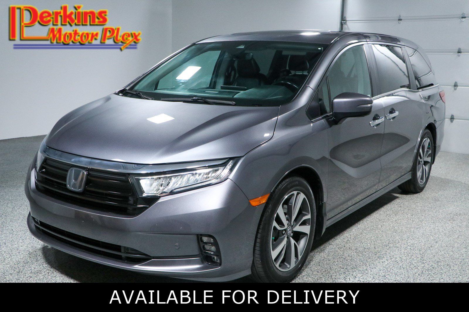 Used 2023 Honda Odyssey Touring image 1