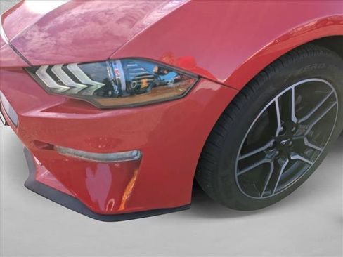 Used 2022 Ford Mustang Premium RWD image 9