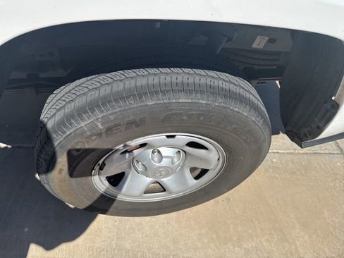 Used 2022 Toyota Tacoma SR image 11