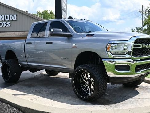 Used 2020 RAM 2500 Tradesman AWD/4WD image 3