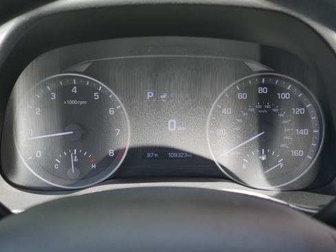 Used 2018 Hyundai Elantra SEL FWD image 7