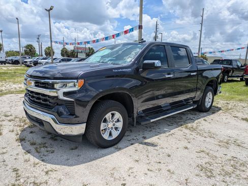 Used 2024 Chevrolet Silverado 1500 LT RWD image 8
