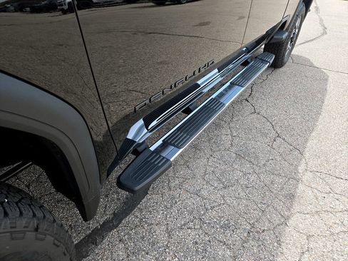 New 2026 GMC Sierra 3500 Denali w/ Technology Package AWD/4WD image 34