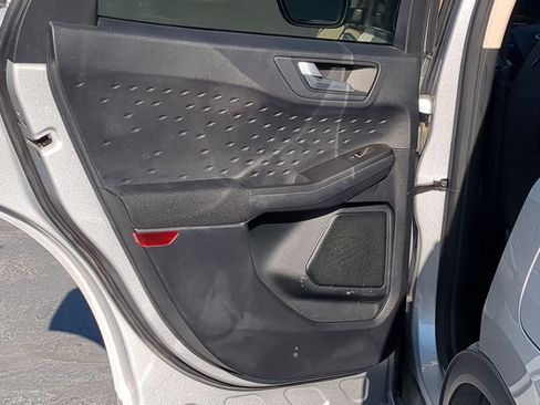 Used 2020 Ford Escape SE Sport image 30